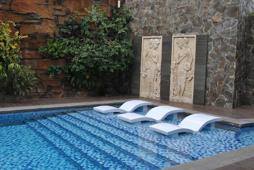 Hotel Arjuna Jogyakarta Zewnętrze zdjęcie